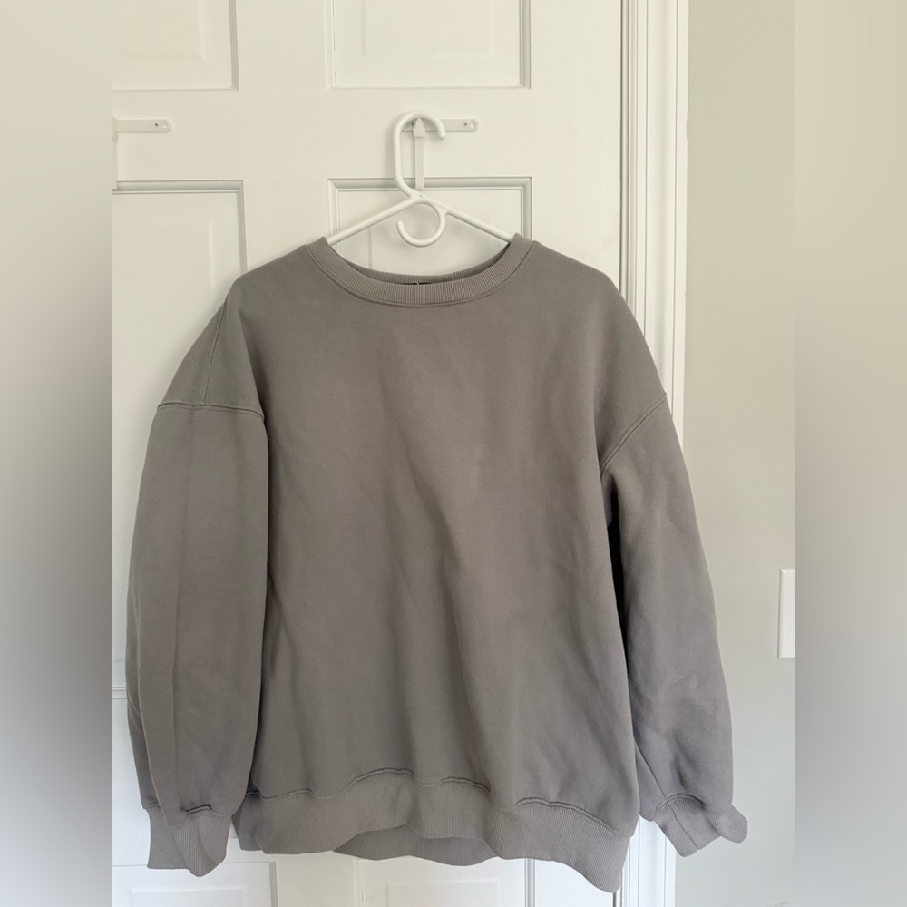 Gray Sweatshirt